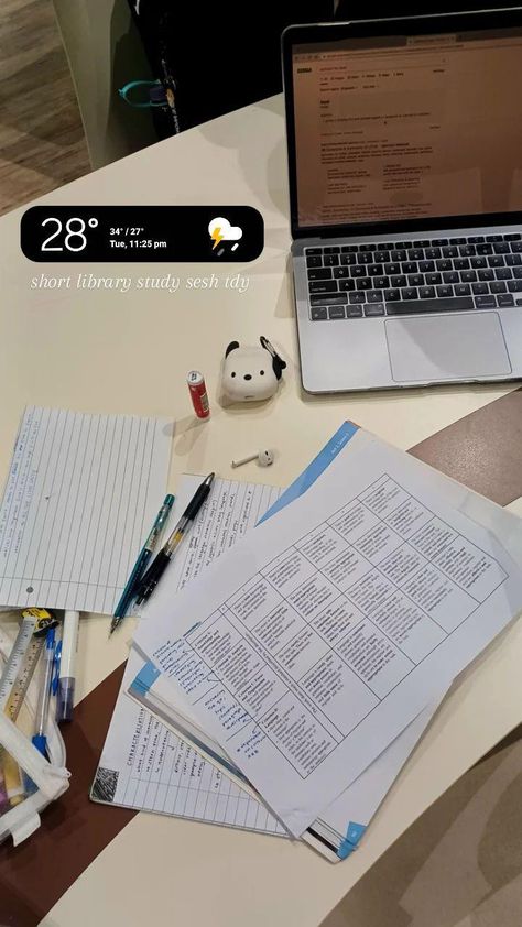 Studying Ig Story Ideas, Back To School Ig Story, School Story Ideas Instagram, Studygram Ideas Post, College Aesthetic Instagram Story, University Story Ideas, College Ig Story, Library Ig Story, Study Story Instagram Ideas