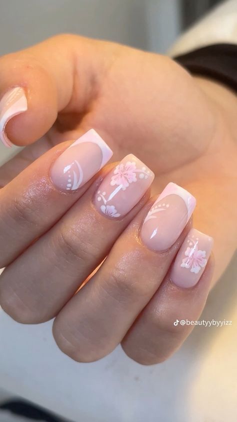 Nails Summer Aesthetic, Holiday Acrylic Nails, Nails For Summer, Back To School Nails, Aesthetic Clean, Simple Gel Nails, Girly Acrylic Nails, Work Nails, French Tip Acrylic Nails