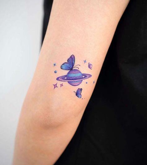 Colour Tattoo For Women, Cosmic Tattoo, Saturn Tattoo, Purple Tattoos, Henna Inspiration, Capricorn Tattoo, Butterfly Tattoos For Women, Planet Tattoos, Amazing Tattoos