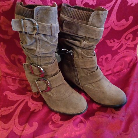 2 Pair Of Stylish Kids Size 11 Anna Brand Faux Suede Boots With 3 Buckles And Zipper. The Heel Is 2" Tall. The Boots Are Brand New And In Perfect Condition. Thanks For Viewing This Item. Boots For Preteens, Brown Elf Boots, Thigh High Boots For Kids, Adventure Boots Women, Kids Thigh High Boots, 7 Inch Boots, Size 13 Women's Boots, Coquette Shoes Brown, Cute Footwear For Women