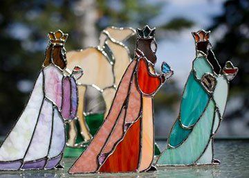 Stained Glass Nativity, Delphi Glass, Stained Glass Supplies, Art Glass Jewelry, Stained Glass Angel, Stained Glass Ornaments, Stained Glass Christmas, Stained Glass Diy, Stained Glass Crafts