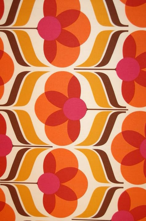 #mod #floral #retro #pattern Retro Color Palette, Pattern Design Inspiration, Motif Vintage, Retro Wallpaper, Pattern Inspiration, Prints And Patterns, Brutalism, Retro Pattern, Retro Color