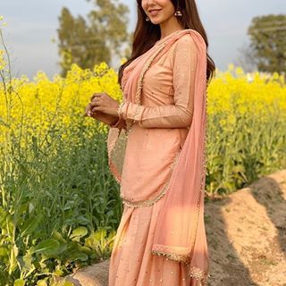 SUHAGGALLERY.COM (@punjabisuits_dresses) • Instagram photos and videos Suit For Women Indian, Salwar Suit For Women, Silk Salwar Suit, Suits For Women Indian, Suit Dupatta, Sonam Bajwa, Punjabi Models, Designer Salwar Kameez, Desi Fashion Casual