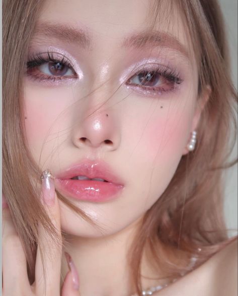 Makeup Layout, Light Makeup Looks, Doll Eye Makeup, Purple Makeup, Ethereal Makeup, Stunning Makeup, Cute Makeup Looks, Asian Eyes, Asian Eye Makeup