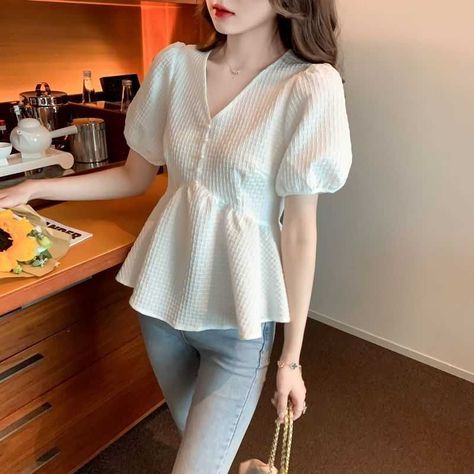 none Frill Top, Frill Tops, Shirts And Blouses, Blouse Models, Pretty Blouses, Korean Fashion Women, Fitted Blouses, Shirt Embroidery, Loose Shirts