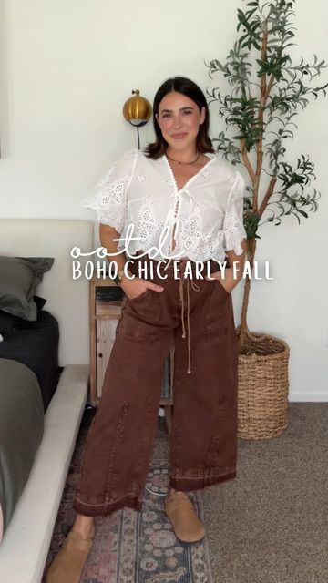 Nina Caviggiola • momhood & midsize style on Instagram: "Comment NEED and I’ll dm ya links!   My little boho chic outfit for early fall! Wearing regular bra with the top 💪🏽   Midsize mom style, free people inspired, mom outfit, fall outfit, Amazon style." Boho Chic Mom Style, Midsize Mom Outfits Fall, Midsize Boho Outfits, Midsize Fall Outfits 2024, Fall Outfit Amazon, Midsize Ootd, Soft Alt, Midsize Fall Outfits, Mom Outfits Fall