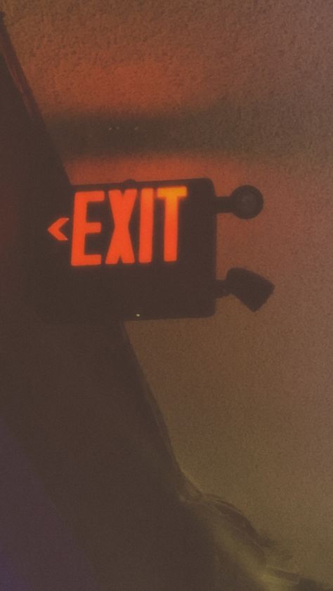 Danger Sign Aesthetic, Exit Sign Aesthetic, Sign Aesthetic, Exit Sign, 80s Vibes, Stop Light, Sky Aesthetic, Danger Sign, Wall Collage