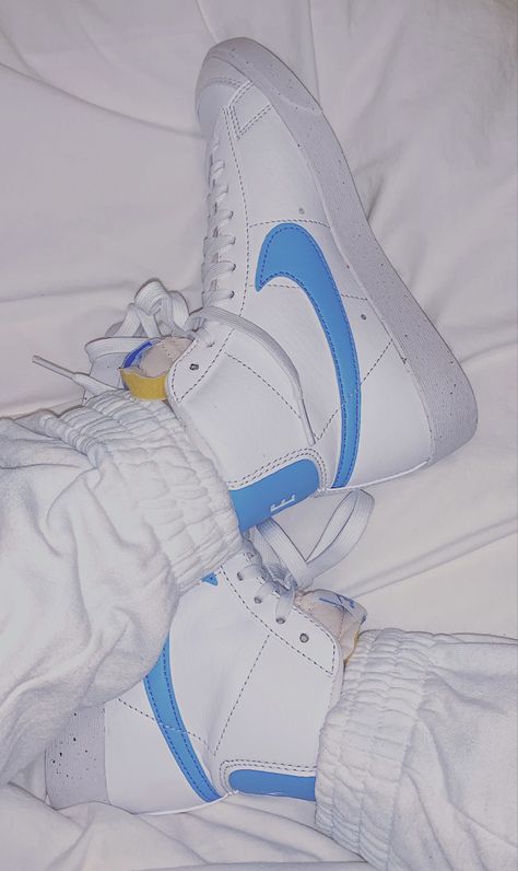 Custom Nike Blazer Mid 77, Custom Blazer Mid 77, Nike Blazer Mid 77 Blue Outfit, Blue Blazers Nike, Nike Blazer Aesthetic, Nike Shoes Blazer, Nike Blazer Blue, Sneaker Wishlist, Nike Blazer Black