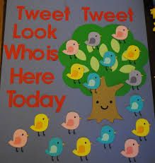 Who's Here Today Preschool Attendance Ideas, Preschool Attendance Chart, Preschool Attendance, Classroom Attendance Chart, Preschool Sign In, Nursery Displays, Bubble Wrap Crafts, Classroom Attendance, Preschool Library