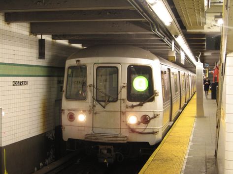 9 Reasons Not to Live in Bed Stuy, Brooklyn Bed Stuy Brooklyn, Go Transit, Vision Of Love, Color Verde Claro, Bed Stuy, City Planner, New York Subway, Subway Train, Century City