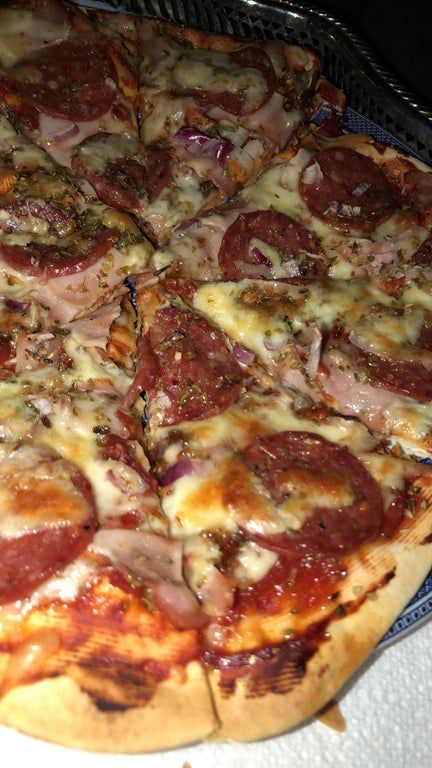 Pizza Lasagna, Homemade Pepperoni Pizza, Junk Food Snacks, Food Drink Photography, Delicacy Food, Think Food, Food Goals, Snap Food, Instagram Food