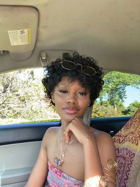 Pixie Cut Curly Hair Black Women, Super Short Curly Hairstyles, Very Short Curly Hairstyles, Short Curly Afro, Hair Goal, Curls Hairstyles, 4c Hairstyles, Short Natural Hair Styles, Cut My Hair