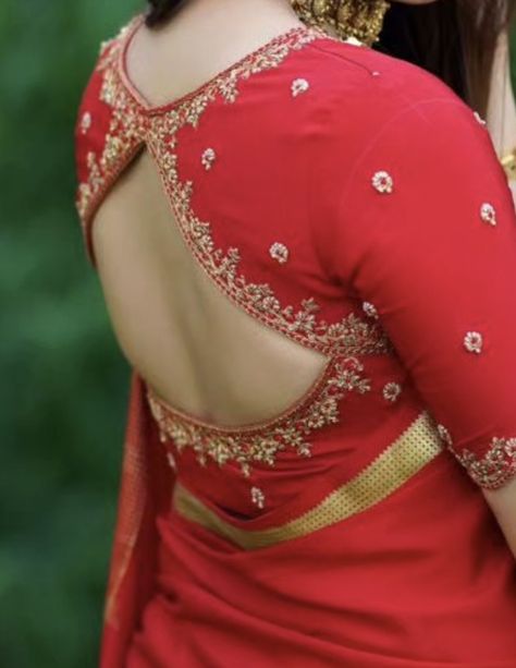 Blouse Designs Saree Silk, Bride Blouses Designs, Blouse Designs Mysore Silk Saree, Blouse Neck Designs For Silk Sarees, Temple Border Silk Saree Blouse Designs, Mysuru Silk Saree Blouse Designs, Silk Work Blouse Designs, Back Designs For Blouse Saree Silk, Red Silk Saree Blouse Designs