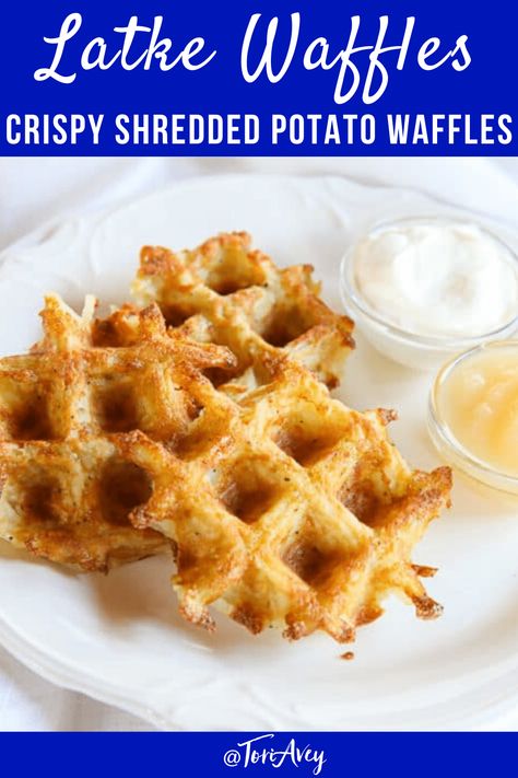 Waffle Maker Potato Pancakes, Potato Chaffle Recipes, Potato Pancake Waffles, Potato Chaffles, Potato Pancakes Shredded, Hanukkah Brunch, Hash Brown Waffles, Kosher Meals, Potato Waffle Recipe