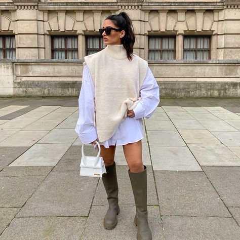 Khaki Boots Outfit, Khaki Boots, Oversized White Shirt, Polo Neck, Knit Vest, Boots Outfit, High Boots, White Shirt, Zara