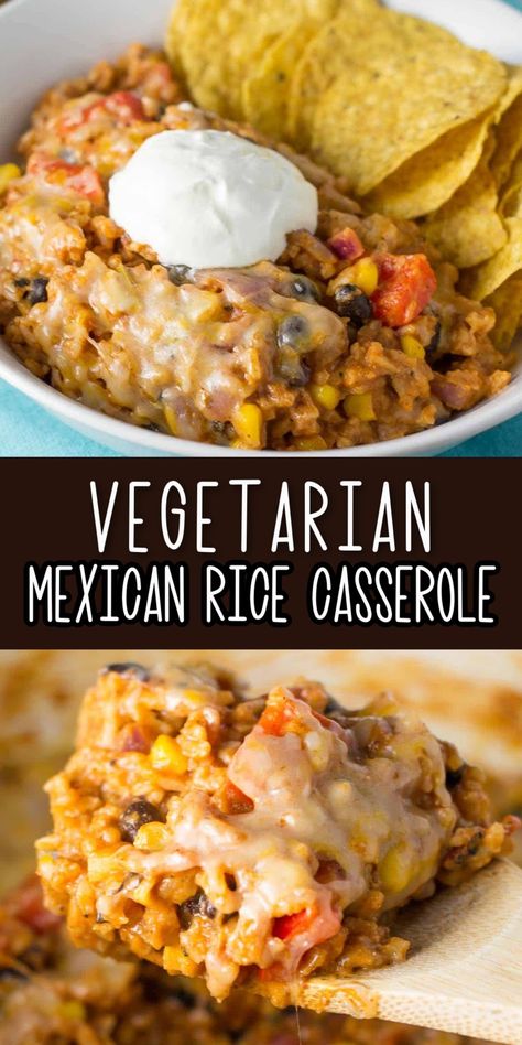 This vegetarian mexican rice casserole is packed full of veggies, cheese, and black beans. An easy meatless dinner that tastes delicious! Vegetarian Mexican Casserole, Recipe With Black Beans, Vegetarische Diners, Mexican Rice Casserole, Mexican Casserole Recipe, Vegetarian Mexican, Mexican Casserole, Diner Recept, Mexican Rice