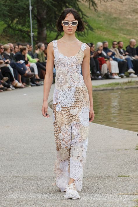 Marco Rambaldi RTW Spring 2023 Crochet Fashion Trends, Ruffle Summer Dress, Zara Knitwear, Trendy Dress Outfits, Womens Knit Dresses, Next Fashion, Sewing Design, Lace Patchwork, Wedding Dresses Romantic