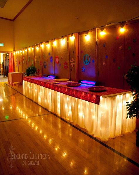 Valentines Dance Ideas Elementary, Prom Dance Decorations, Middle School Dance Decor, Valentine Day Dance Ideas, Gym Decorating Ideas School Dance, Fall Dance Decorations School, School Gym Dance Decorations, Valentines Gala Ideas, Valentine’s Dance