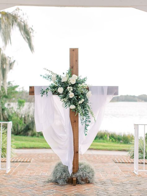 Cross With Drape, Cypress Grove, Market Lighting, Estate House, Under The Stars, Back In Time, Orlando, Pergola, Flowers