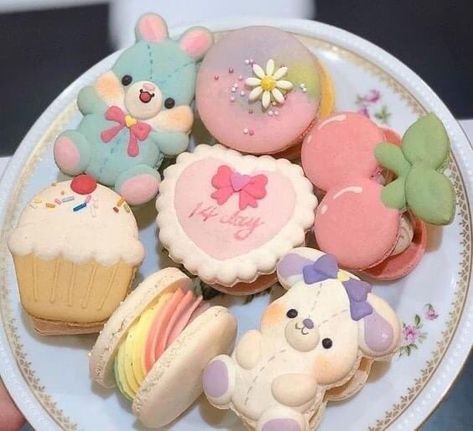 Kue Macaroon, Aesthetic Foods, 귀여운 음식 그림, Kawaii Dessert, Kawaii Cooking, Pretty Aesthetic, Cute Baking, Cute Snacks, Cute Food Art