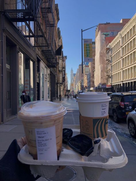 #soho #nyc #coffee Nyc Coffee Shop Aesthetic, New York Coffee Shop Aesthetic, Nyc Cafe Aesthetic, Nyc Starbucks, Nyu Dorm, Nyc Coffee Shop, Starbucks Aesthetic, Nyc Coffee, Nyc Summer