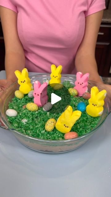 Patty on Instagram: "Easter egg cake 🐰 🎂 
Would you try this dessert ?
#easyrecipe #littledebbie #dessertideas #foodie 
Easter, Easter dessert, Sunday church meal, recipe ideas, coquette, dessert ideas, easy meals," Easter Dessert Videos, Easter Egg Cakes, Easter Desserts Ideas, Easter Dessert Ideas, Dessert Ideas Easy, Easter Foods, Easter Egg Cake, Almond Smoothie, Dessert Board