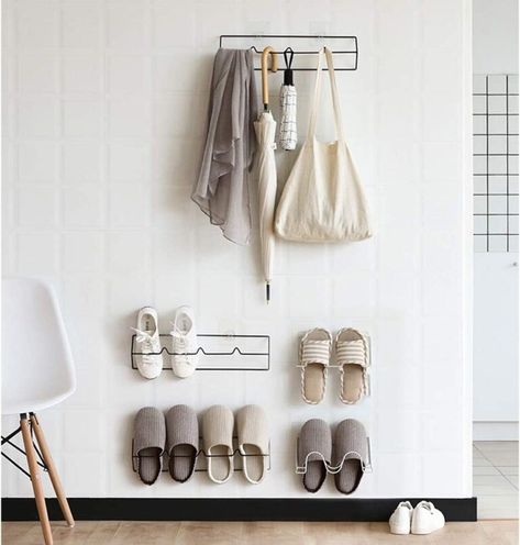 Shoe Storage In Bedroom, Ideas Recibidor, Wall Storage Shelf, Wall Mounted Storage Shelves, Wall Mounted Shoe Rack, Scandi Kitchen, Shoe Holder, Wall Storage Shelves, Wooden Shoe Racks