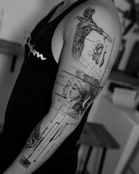 Tatouage Fibonacci, Geometric Tattoo Leg, Tato Geometris, Geometric Tattoo Sleeve Designs, Roman Tattoo, Mangas Tattoo, Tatuagem Masculina Pequena, Geometric Sleeve Tattoo, Statue Tattoo