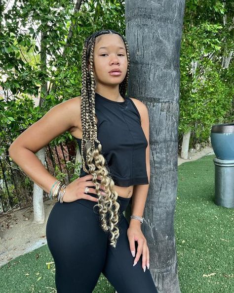 Storm Reid Braids, Storm Reid Aesthetic, Stormi Reid, Plaits Hairstyles Black, Black Goddesses, Instagram Model Outfits, Storm Reid, Photo Portraits, African Print Dress Ankara