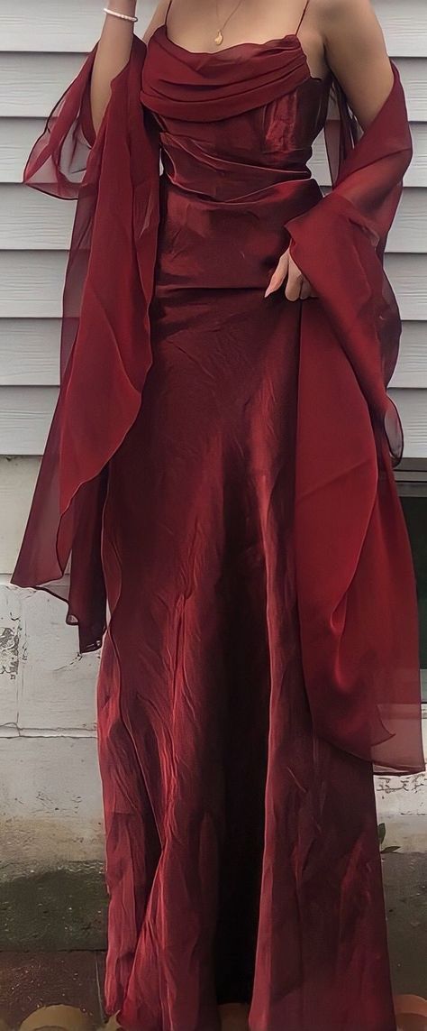 Burgundy Prom Dress Long, Burgundy Prom Dresses, Prom Dress Pictures, Burgundy Prom, Simple Prom Dress, Burgundy Prom Dress, Prom Dress Inspiration, Pretty Prom Dresses, Fairytale Dress