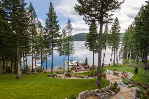 Julia Roberts’s Former Montana Lake House Is Selling for $12 Million Photos | Architectural Digest Lake House Backyard, Montana Lakes, Lake Landscaping, Lakeside Living, Lakefront Property, House Backyard, House Yard, Lakefront Homes, Lake Cabins