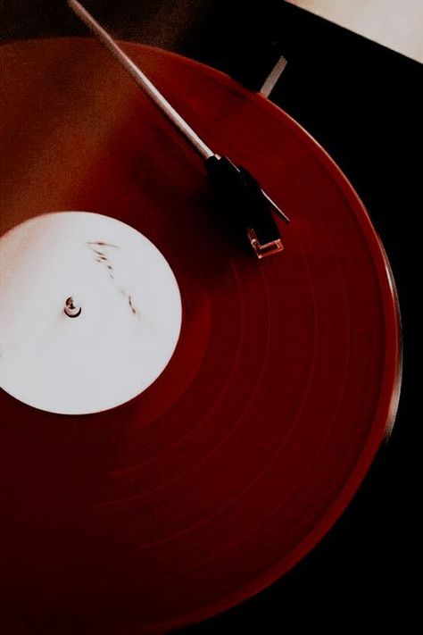 Vinyl Aesthetic Vintage, Manifest Fast, Burgundy Aesthetic, Suitcase Record Player, Arte Jazz, Vinyl Aesthetic, Dark Red Wallpaper, I See Red, Cherry Wine