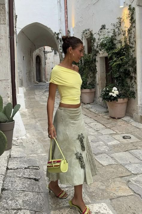 Europe Outfits, Euro Summer, Summer Inspo, Mode Inspo, New Classic, Instagram Foto, Summer 24, Summer Fits, Vacation Outfits