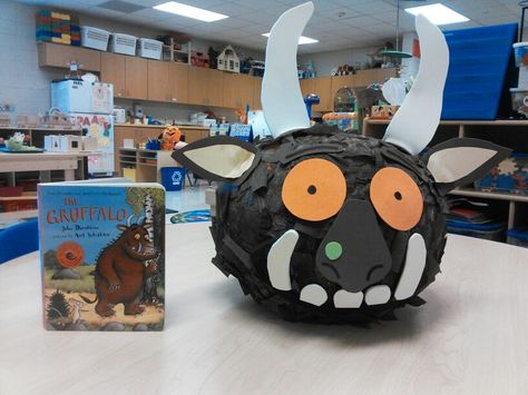 Gruffalo Pumpkin Pumpkin Decorating Contest Book, Gruffalo Pumpkin, Book Pumpkins, Book Character Pumpkins, Pumpkin Character, Class Treats, Character Pumpkins, Painting Pumpkin, Pumpkin Books