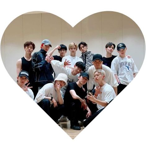 Seventeen Heart Icon, Seventeen Heart, Svt Heart, Heart Icon, Seventeen Album, Seventeen Wallpapers, Widget Icon, Phone Icon, Pop Bands