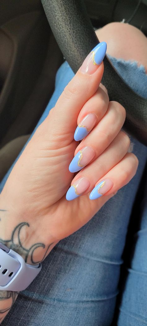 Pale Blue French Tip Nails, Pale Blue Nails With Design, Baby Blue And Gold Nails, Sky Blue French Tip 1.5, Light Blue And Gold Nails, Uñas Baby Blue, Baby Blue Nails With Glitter, Pale Blue Nails, Baby Blue French Tip