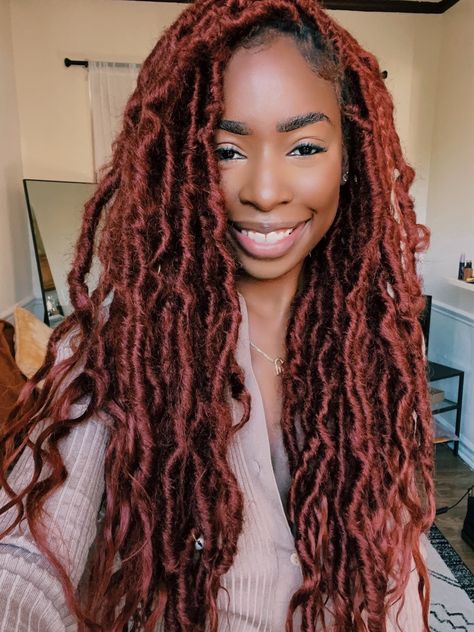 Faux locs Goddess Faux Locs Ginger, Auburn Faux Locs Black Women, Red Faux Locs Hairstyles, Red Ombre Faux Locs, Maroon Faux Locs, Long Goddess Locs, Faux Crochet Locs, Faux Locs Long, Locs Bohemian