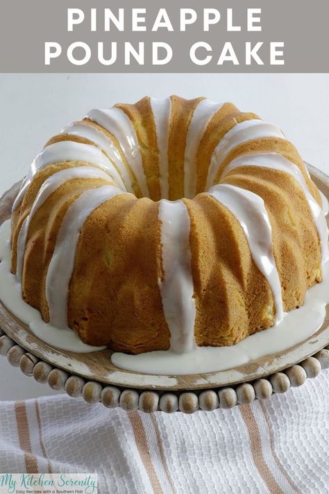 Pound Cake With Glaze, Pound Cake Trifle, Pineapple Bundt Cake, Ice Cream Sandwich Cake Recipe, Pineapple Pound Cake, Sweet Meatballs, Coffee Cake Recipes Easy, Southern Cake, Southern Desserts