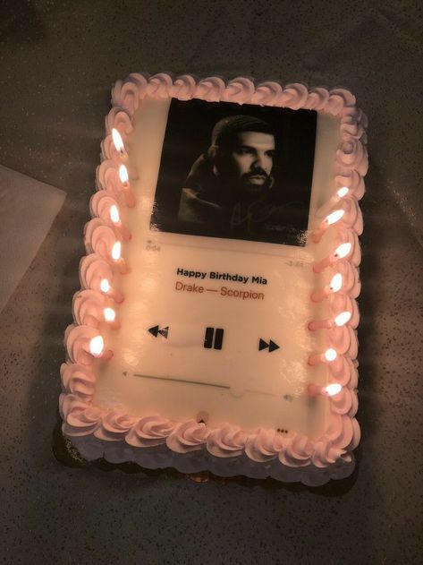 Drake Birthday Cake, Drake Cake, Drake's Birthday, Custom Birthday Cakes, Creative Birthday Cakes, Pretty Birthday Cakes, 14th Birthday, Deilig Mat, Cute Birthday Cakes