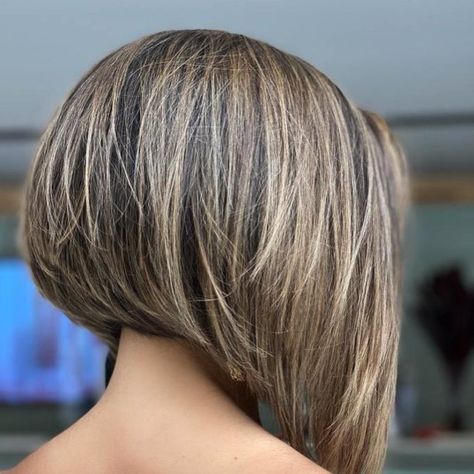 Full-Body Reverse Bob for Thick Hair Reverse Bob Haircut, Swing Bob Haircut, Reverse Bob, Low Taper Fade Haircut, Haircuts Women, Inverted Long Bob, Haircut 2023, Inverted Bob Haircuts, Angled Bob Haircuts