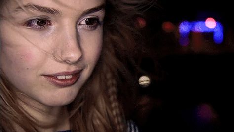 giphy.gif (500×284) Daisy Randone Gif, Skins Cast, Daisy Randone, Cassie Ainsworth, Freya Mavor, Cassie Skins, Hannah Murray, Bunny Heart, Skins Characters