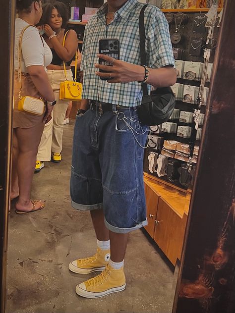 Button Up With Jorts, Cropped Polo Outfit Men, Big Jean Shorts, Long Shorts Men, Thrifted Outfits Summer, Grunge Converse, Outfit Inspo Grunge, Jean Skirt Outfits Summer, Uni Clothes