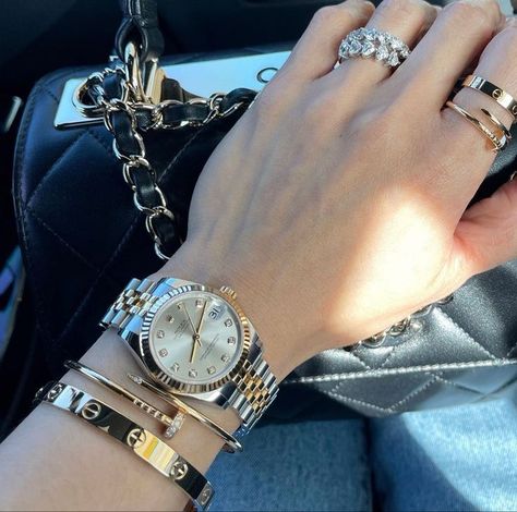 Casio Vintage, Rolex Watches Women, Rolex Women, Latest Watches, Luxe Jewelry, Bracelet Love, Womens Watches Luxury, Jewelry Fashion Trends, Classy Jewelry