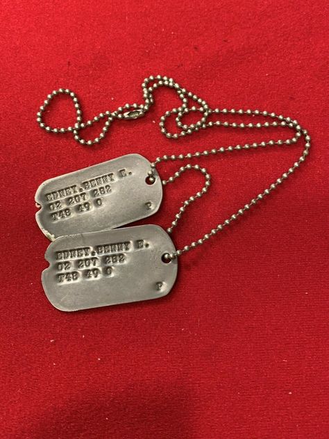 Us Army Dog Tags, Us Army Uniforms, Army Dog Tag, Military Dog Tag, Combat Uniforms, Dog Tags Military, Combat Shirt, Army Camo, Army Uniform