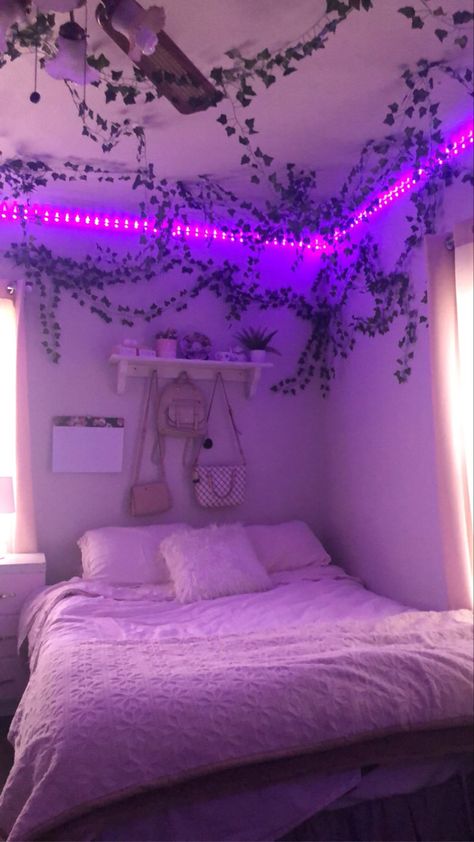 Teenage Bedroom Ideas Led Lights, Aesthetic Room With Vines And Led Lights, Bedrooms With Vines And Led Lights, Vines Led Lights Bedroom, Chill Bedroom Vibes Led Lights, Led Lights With Vines Bedroom, Led And Vines Room, Bedroom Ideas Vines And Lights, Things To Do With Vines In Your Room