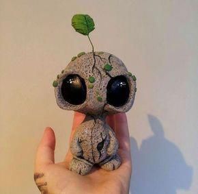 3. LauraEAbbott | Community Post: 12 Artists Who's Sculptures You Will Fall In Love With #hobbyideas Clay Monster, Polymer Clay Kunst, Clay Monsters, ดินปั้น Polymer Clay, Clay Sculptures, Polymer Clay Sculptures, Clay Art Projects, Cute Clay, Clay Figures