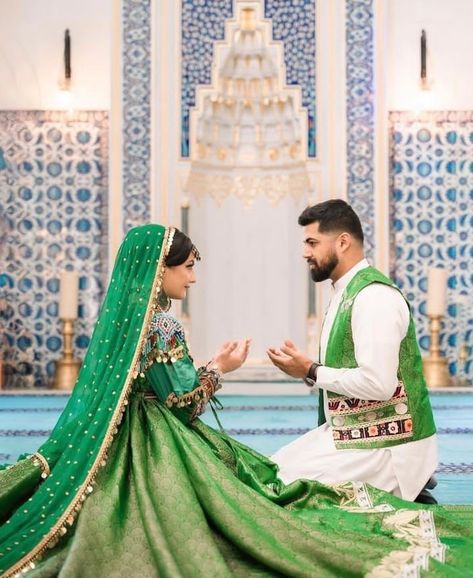 Afghan Bride Dresses, Green Afghan Dress, Pashto Culture, Afghan Cartoon, Afghan Engagement, Afghan Nikkah, Nikkah Photos, Afghan Bride, Afghani Culture