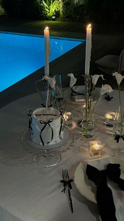 21st Birthday Ideas All Black, Outdoor Birthday Party Decorations Night, Black Coquette Party, Black Coquette Birthday Theme, Dark Coquette Birthday Party, Black Bow Birthday Theme, Black Bow Birthday, Dark Coquette Birthday, 19th Birthday Themes Party Ideas