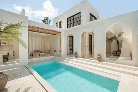 Plume Villa 2 :: Behance Mediterranean Villa Design, Beach Villa Design, Greek Style Home, Villa Photography, Bali Style Home, Vacation House Plans, Coastal Architecture, Chalet Design, Greek Villas