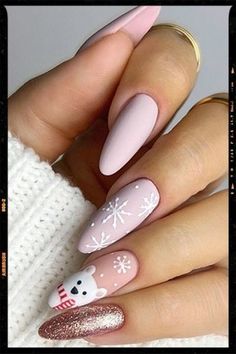 Acrylic Nail Designs Almond Winter, Winter Nails Pastel, Winter Polar Bear Nails, Polar Bear Christmas Nails, Winter Nails Polar Bear, Christmas Nails Polar Bear, Polar Bear Nail Designs, Polar Bear Nails Christmas, Winter Bear Nails